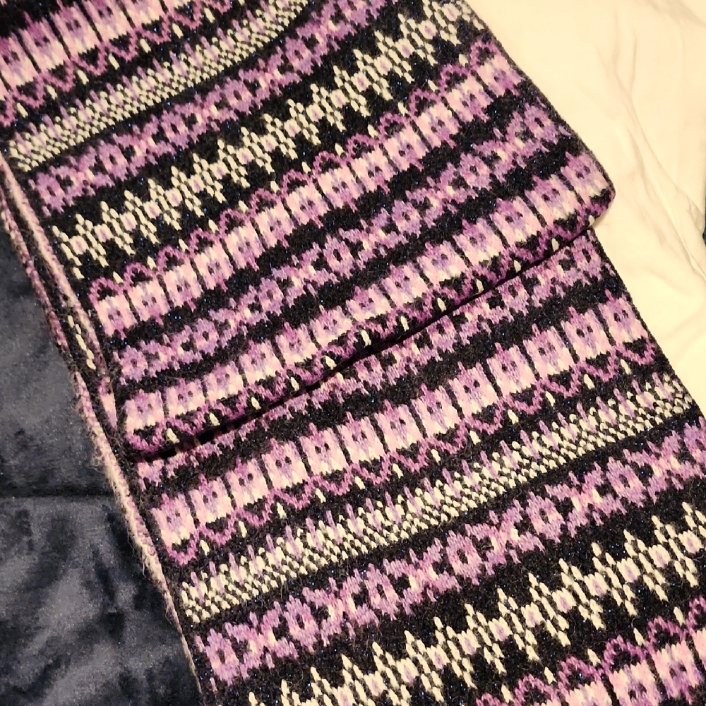 Talbots Blue And  Purple Metallic Knit Scarf. Nwt